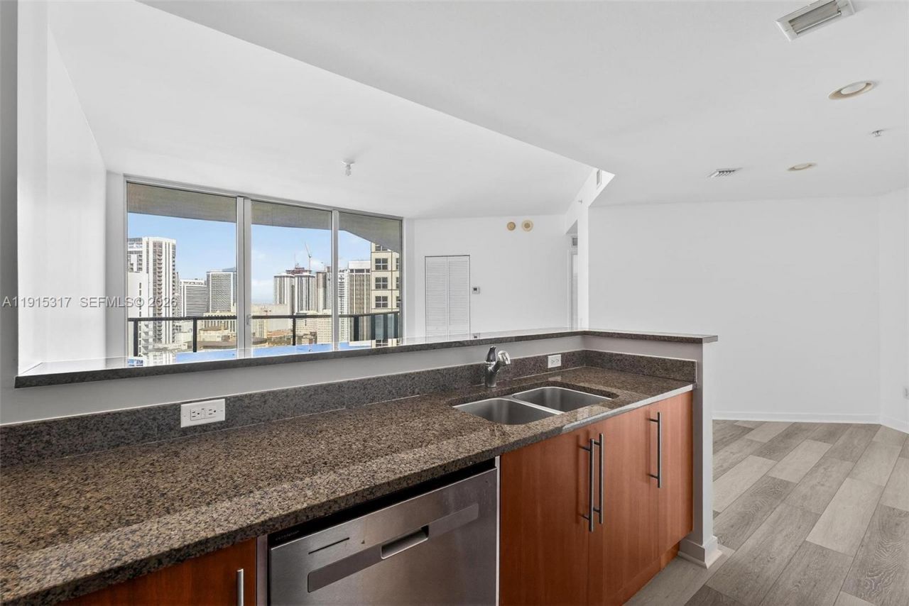 300 S Biscayne Blvd, Unit T-2407, Miami, FL 33131 Photo