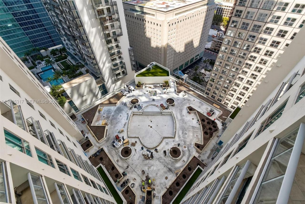 300 S Biscayne Blvd, Unit T-2407, Miami, FL 33131 Photo