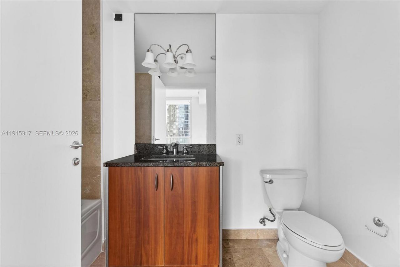 300 S Biscayne Blvd, Unit T-2407, Miami, FL 33131 Photo