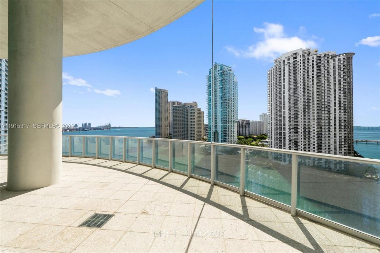 300 S Biscayne Blvd, Unit T-2407, Miami, FL 33131 Photo
