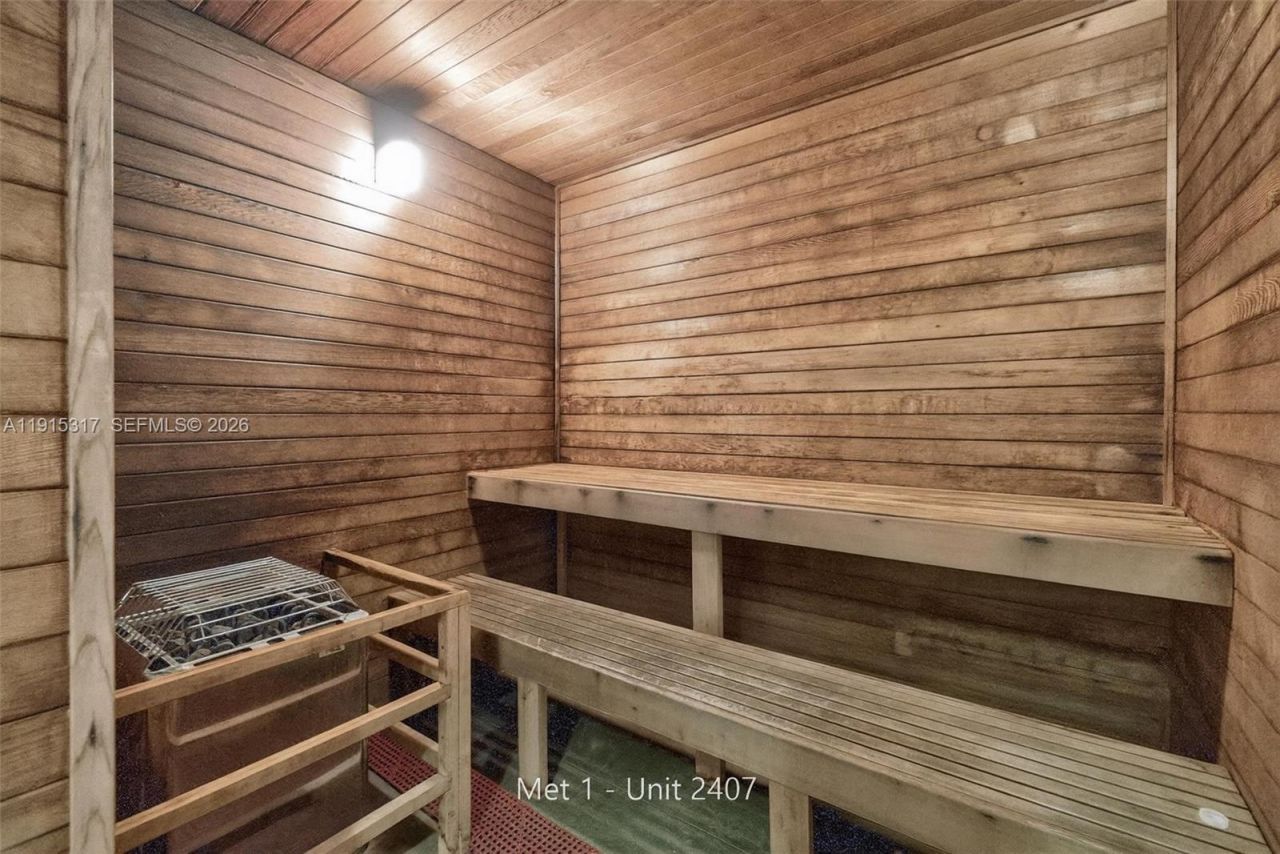 300 S Biscayne Blvd, Unit T-2407, Miami, FL 33131 Photo