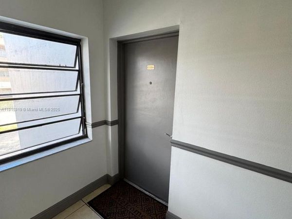 10431 N Kendall Dr, Unit D204, Miami, FL 33176
