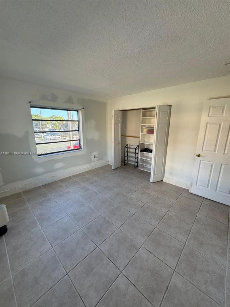 10431 N Kendall Dr, Unit D204, Miami, FL 33176 Photo