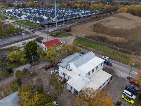 1550 Lewis Center Road, Lewis Center, OH 43035