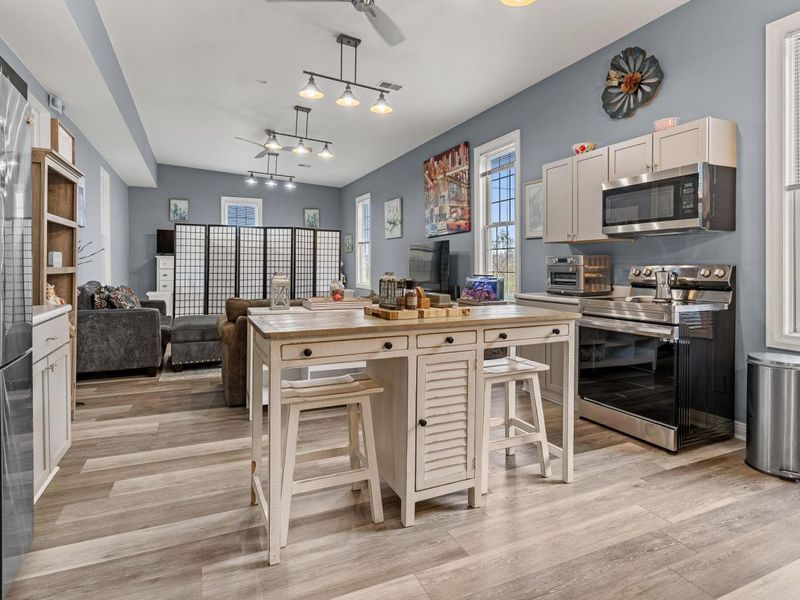 1550 Lewis Center Road, Lewis Center, OH 43035 Photo 33