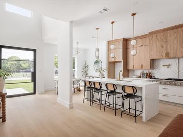 4046 Baker Avenue, Dallas, TX 75212