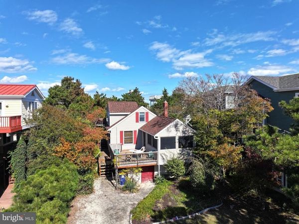 3 E KING STREET, FENWICK ISLAND, DE 19944