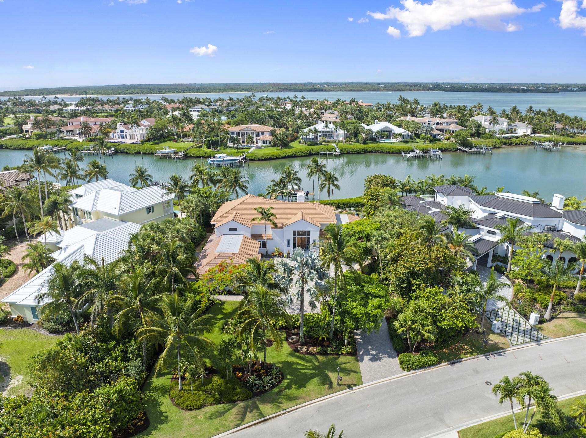 6460 SE Harbor Circle, Stuart, FL 34996 Photo