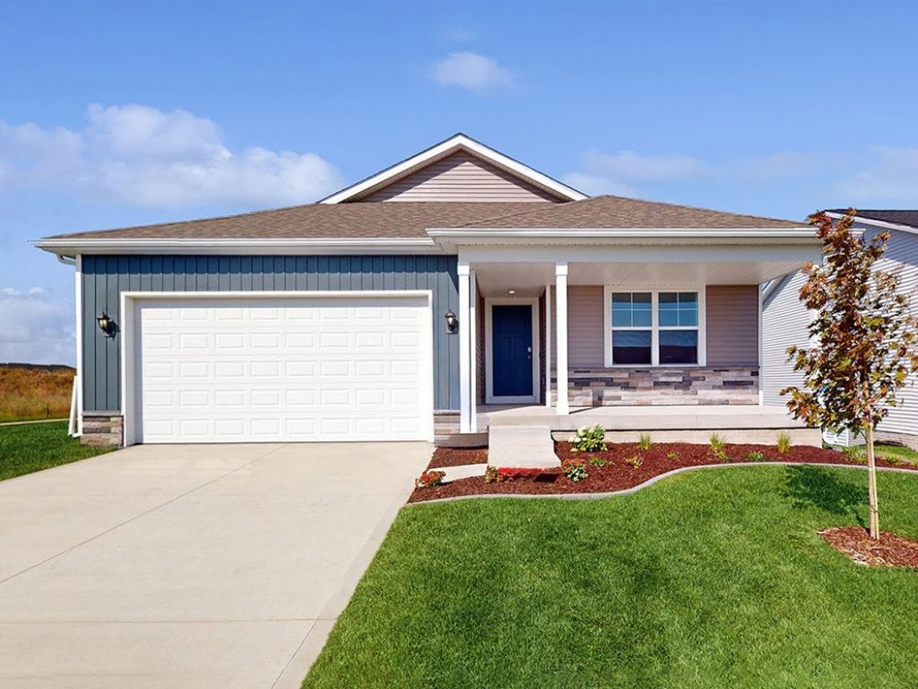 2858 Mary Green Road, Hiawatha, IA 52233 Main Photo