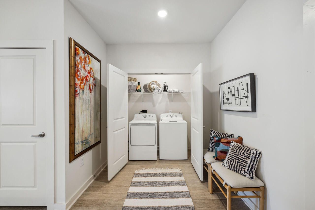 1109 Giddings Way Photo 12