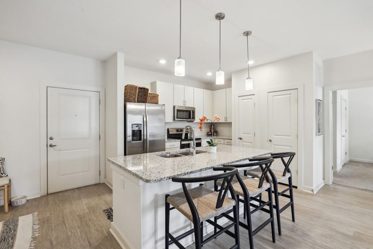 1109 Giddings Way Photo 8