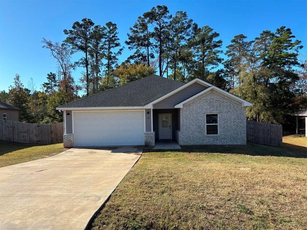 196 Twisted Oaks Drive, Rusk, TX 75785