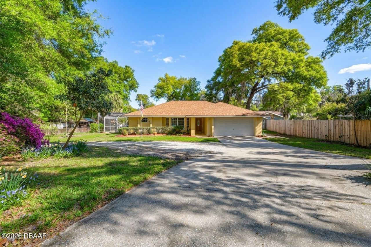 1559 W Euclid Avenue, Deland, FL 32720 Main Photo