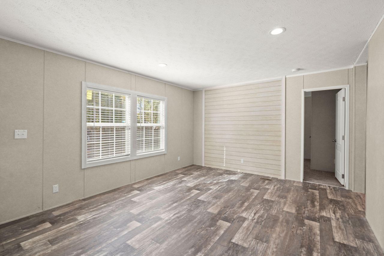 313 Marion Road Photo 14