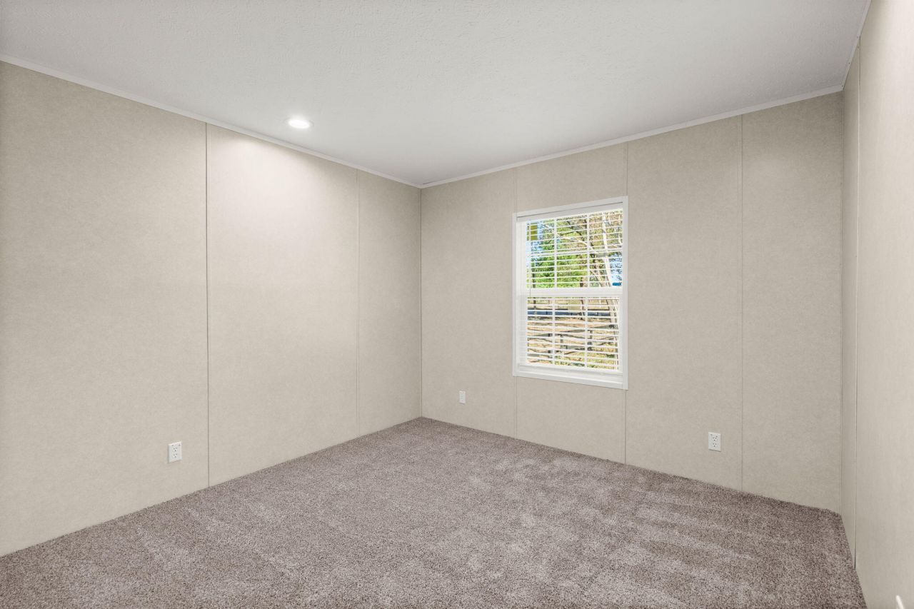 313 Marion Road Photo 17