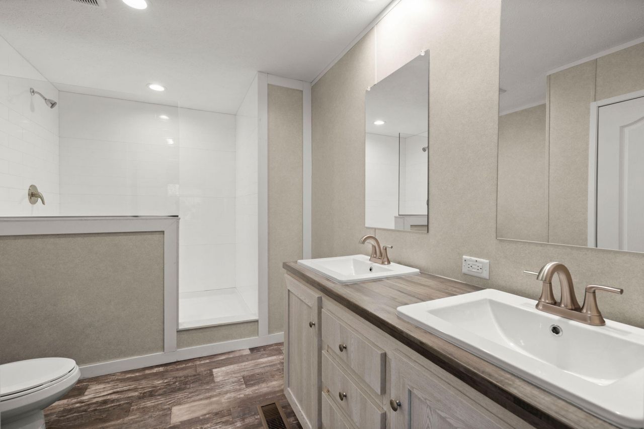 313 Marion Road Photo 25