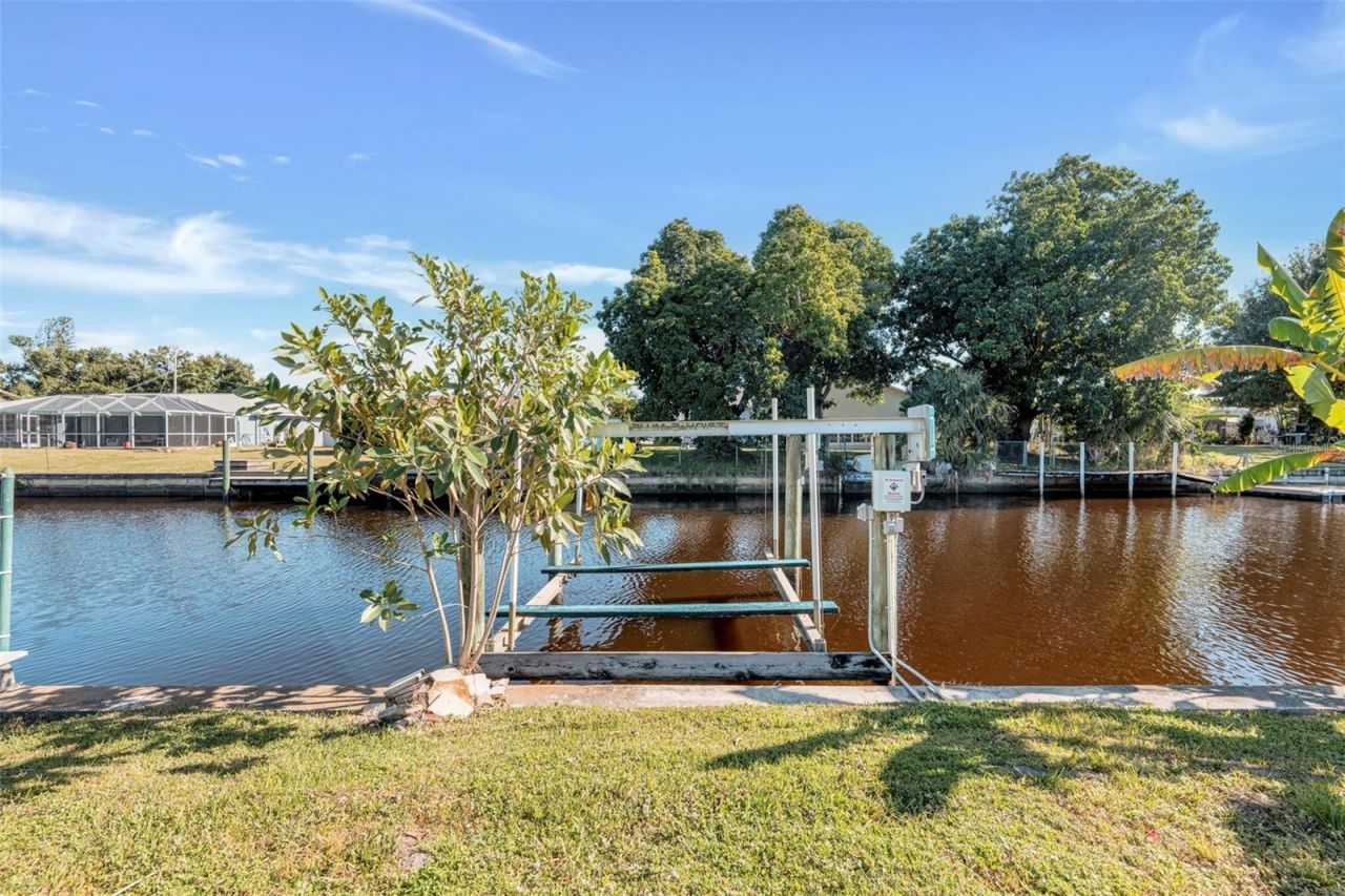 1366 Sunrise Drive, North Fort Myers, FL 33917 Photo
