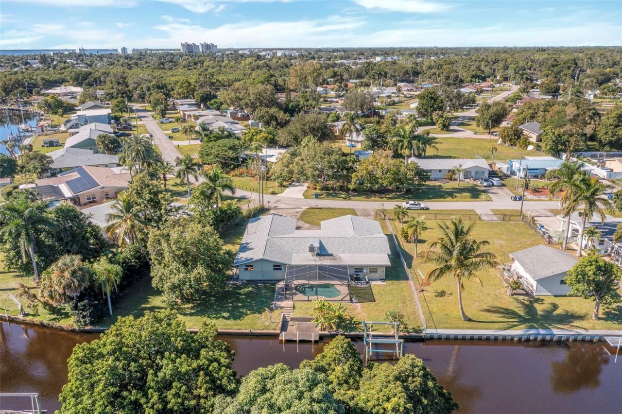 1366 Sunrise Drive, North Fort Myers, FL 33917 Photo