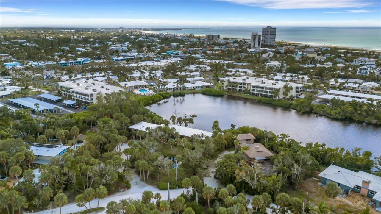 62 Sandy Hook Road S, Sarasota, FL 34242 Photo