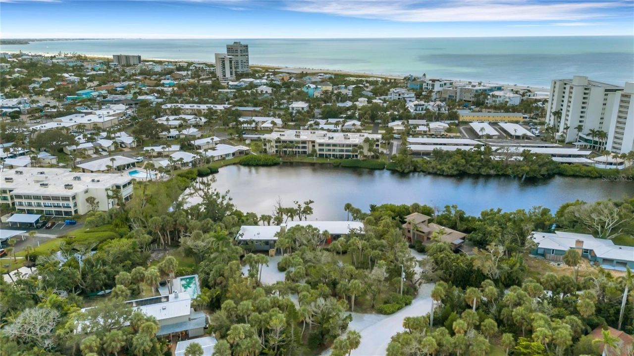 62 Sandy Hook Road S, Sarasota, FL 34242 Photo
