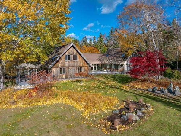 15 Southwest Harbor Road, Deer Isle, ME 04627