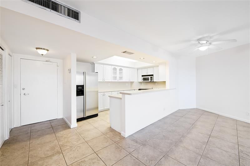 3800 Galt Ocean Drive, Unit 714, Fort Lauderdale, FL 33308 Photo