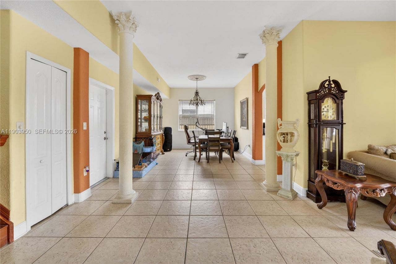 16074 SW 62nd St, Miami, FL 33193 Photo