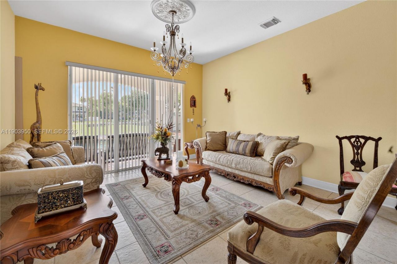 16074 SW 62nd St, Miami, FL 33193 Photo