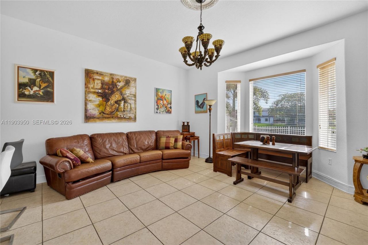 16074 SW 62nd St, Miami, FL 33193 Photo