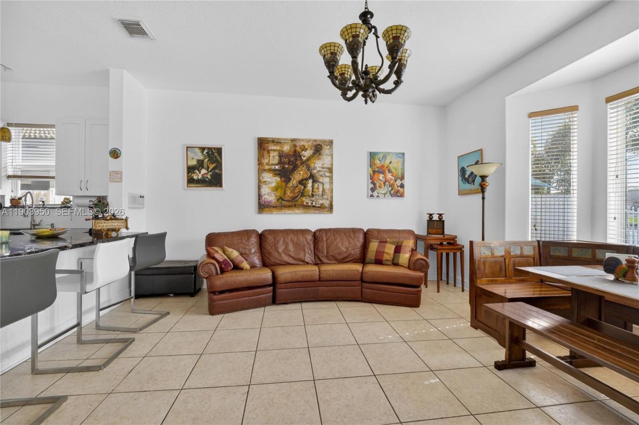 16074 SW 62nd St, Miami, FL 33193 Photo