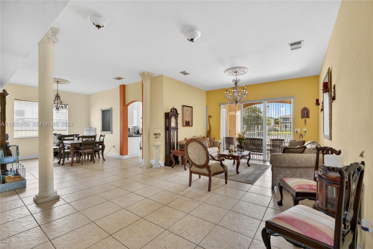 16074 SW 62nd St, Miami, FL 33193 Photo