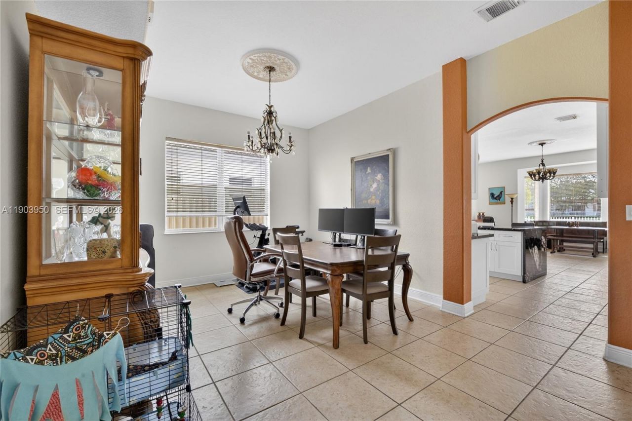 16074 SW 62nd St, Miami, FL 33193 Photo