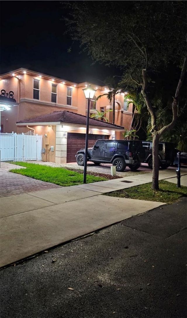 16074 SW 62nd St, Miami, FL 33193 Photo