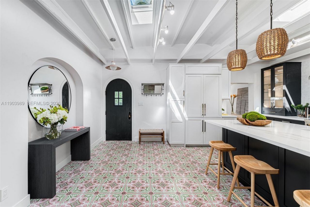 2530 Andros Ave, Miami, FL 33133 Photo