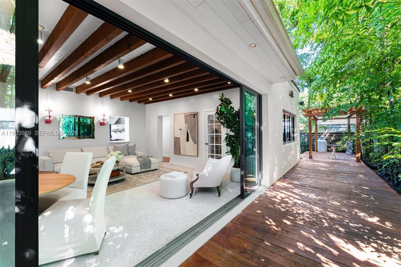 2530 Andros Ave, Miami, FL 33133 Photo