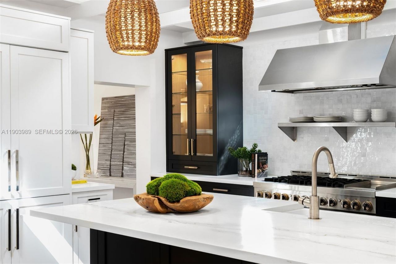 2530 Andros Ave, Miami, FL 33133 Photo