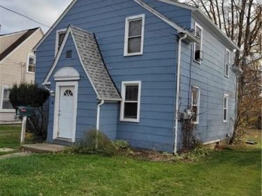 80 Charlotte Street, Lockport, NY 14094