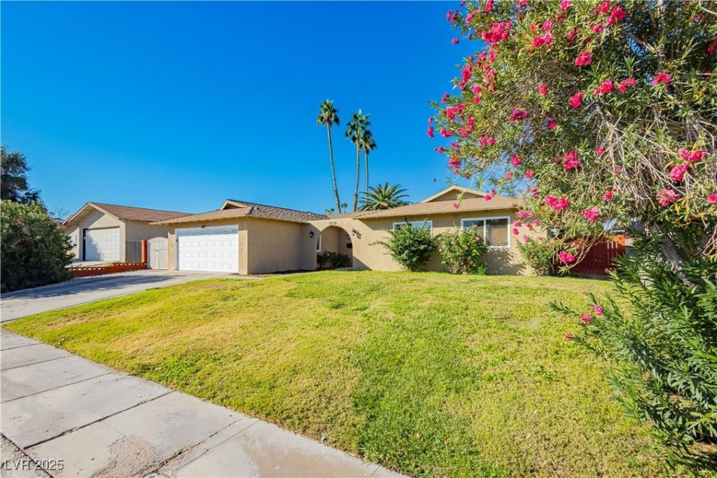 3659 Descanso Street, Las Vegas, NV 89121 Main Photo