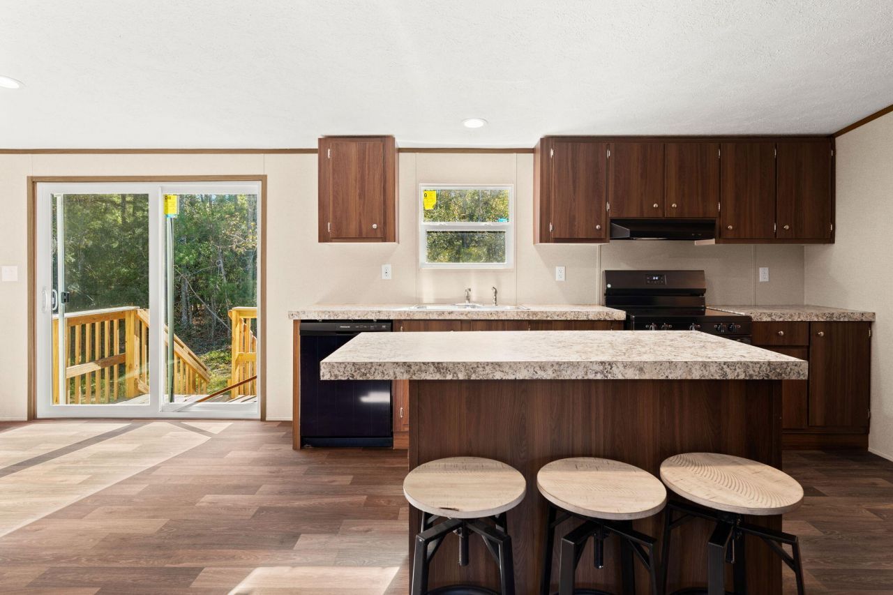 282 Marion Road Photo 11