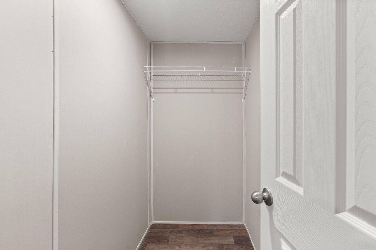 282 Marion Road Photo 24