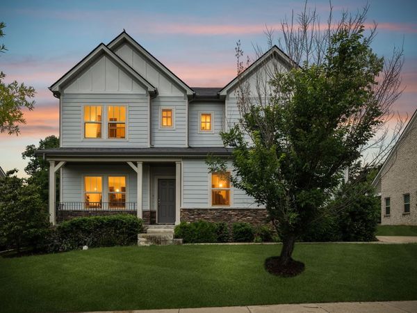 514 Mildenhall Ln, Nolensville, TN 37135