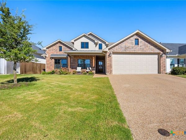 10317 Fallen Leaf Drive, Waco, TX 76712