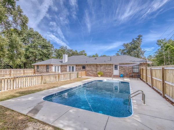 1747 New Hope Road, Gulf Breeze, FL 32563