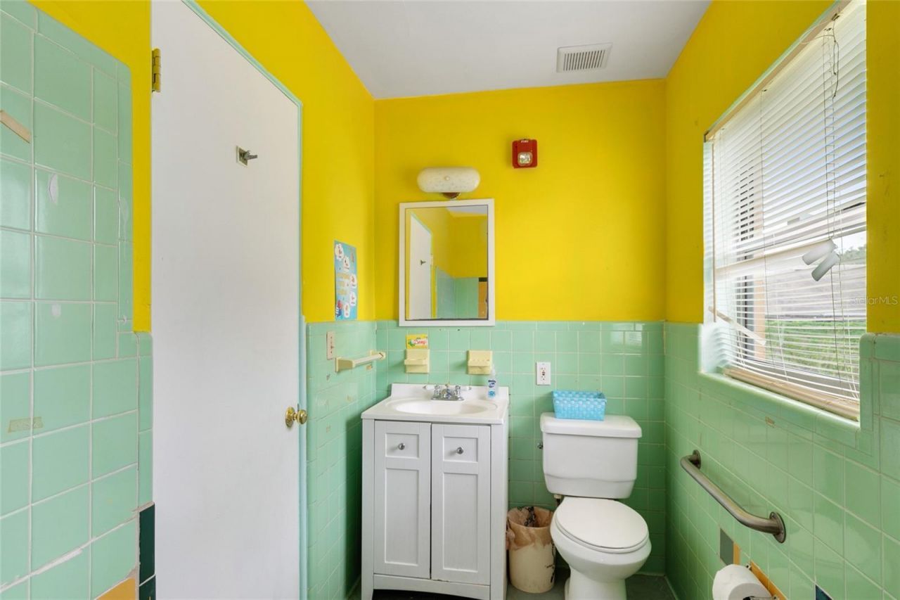 4607 N Pine Hills Road, Orlando, FL 32808 Photo