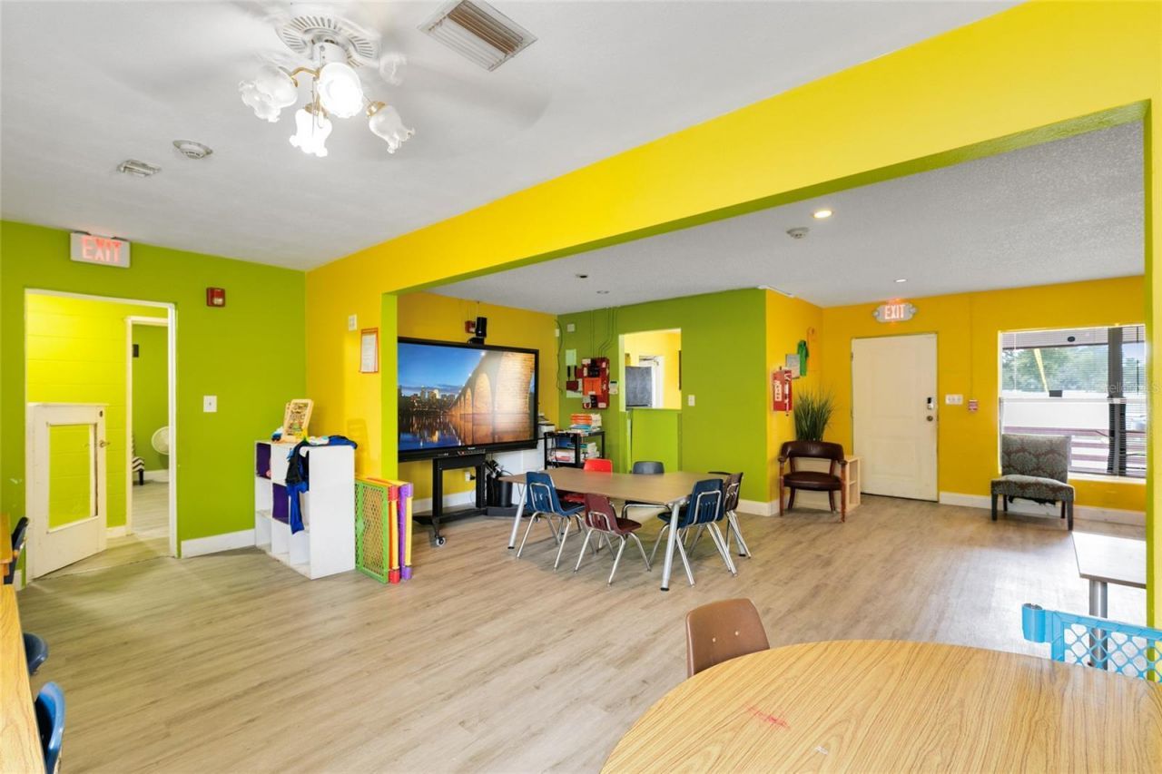 4607 N Pine Hills Road, Orlando, FL 32808 Photo