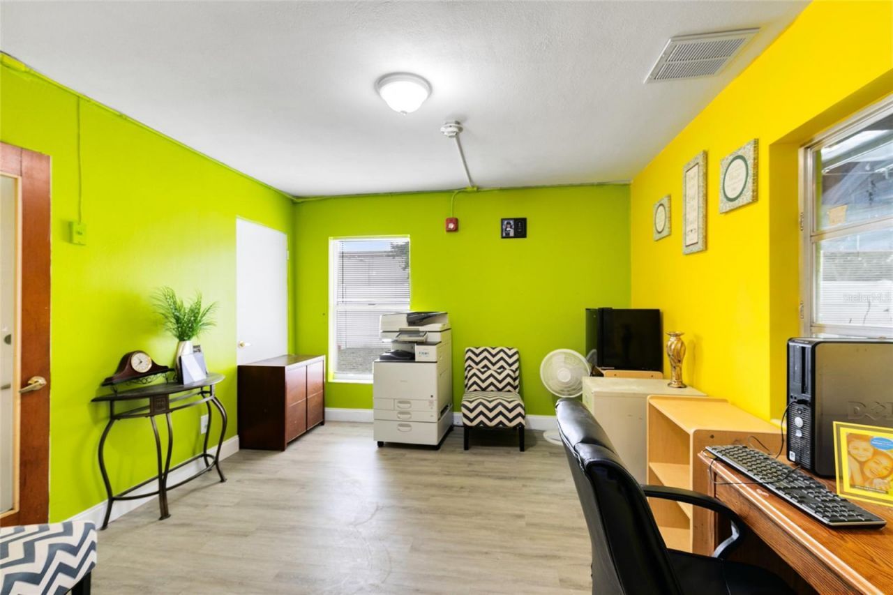 4607 N Pine Hills Road, Orlando, FL 32808 Photo