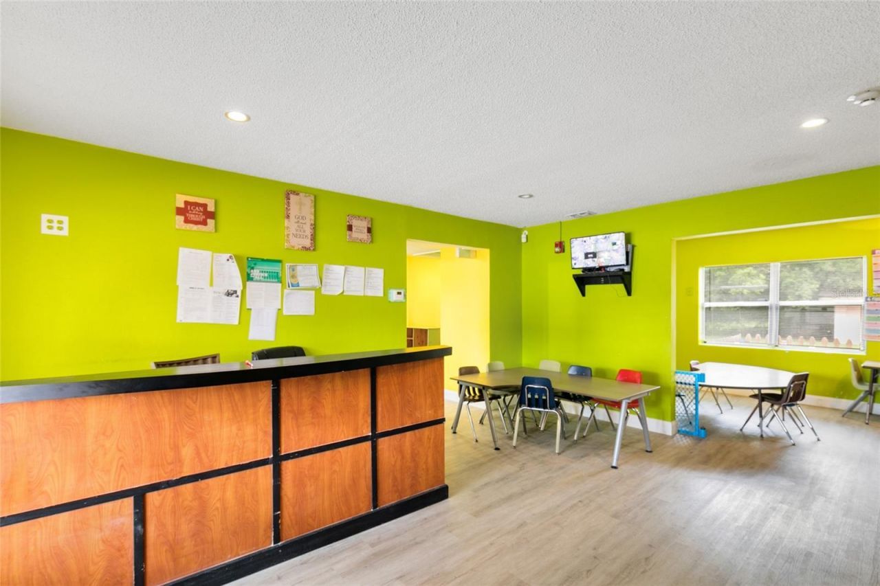 4607 N Pine Hills Road, Orlando, FL 32808 Photo