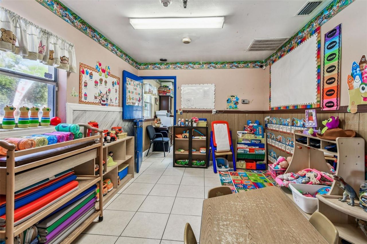 9912 N Myrtle Street, Tampa, FL 33617 Photo