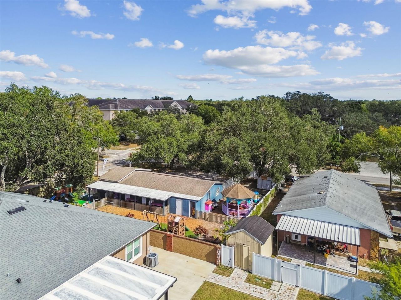 9912 N Myrtle Street, Tampa, FL 33617 Photo