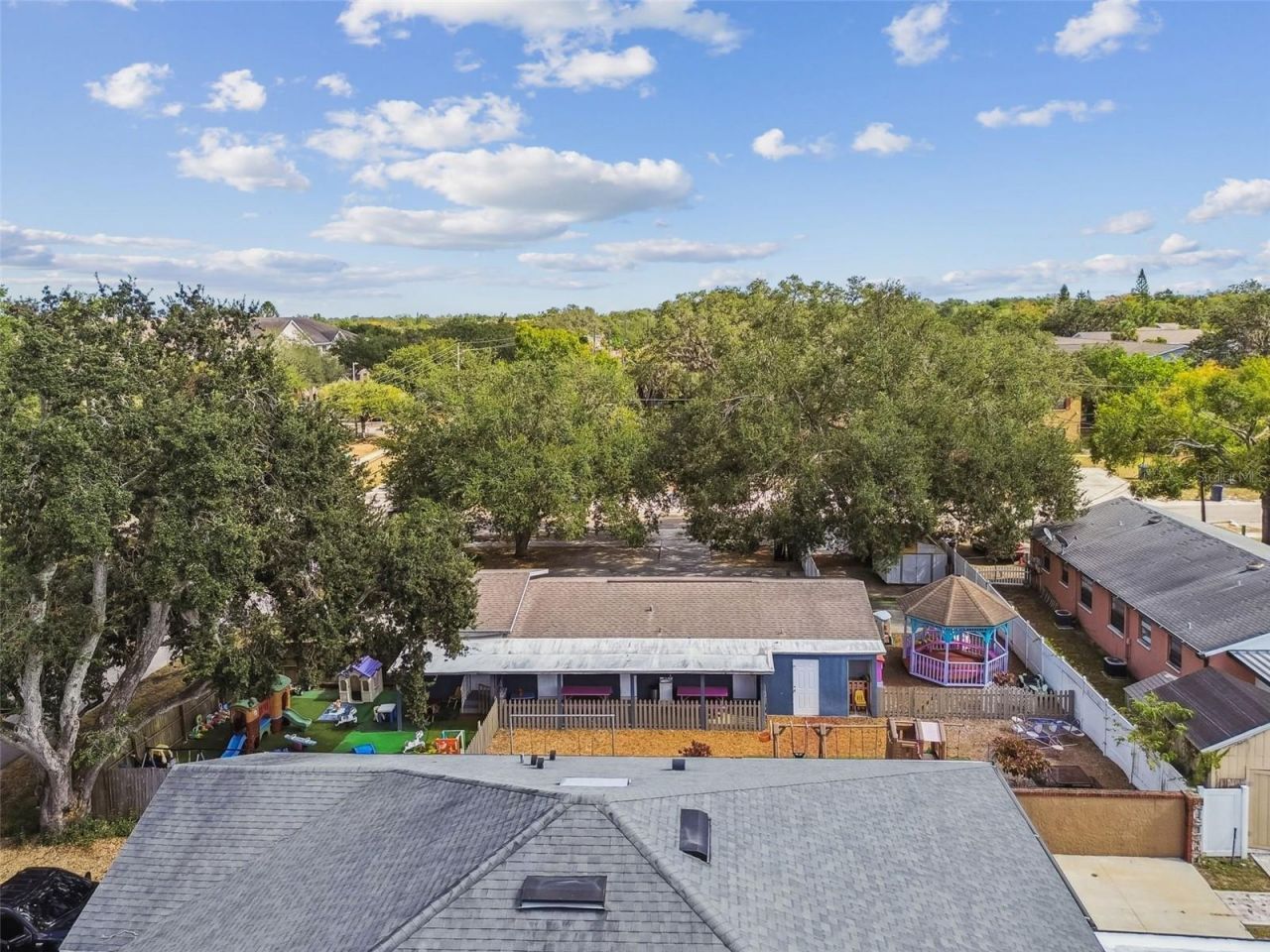 9912 N Myrtle Street, Tampa, FL 33617 Photo